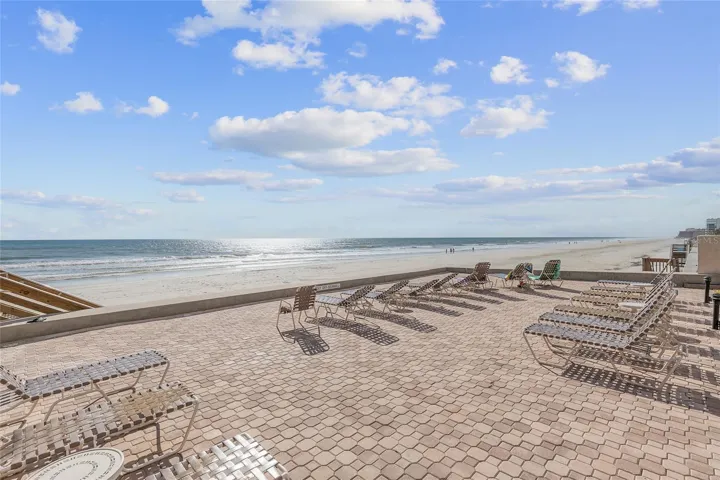 Sundeck Beach Ocean View