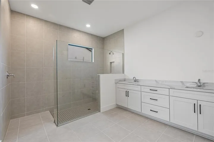 Dual Vanity