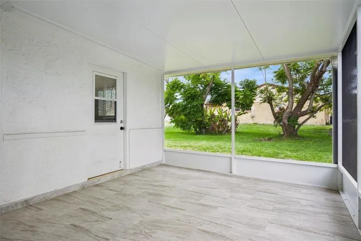 Screened in Porch