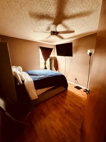 Upstairs bedroom 3