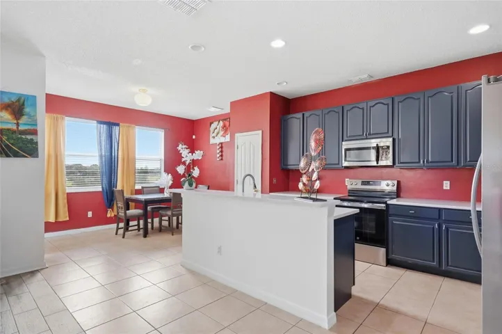 Kitchen/Breakfast Area