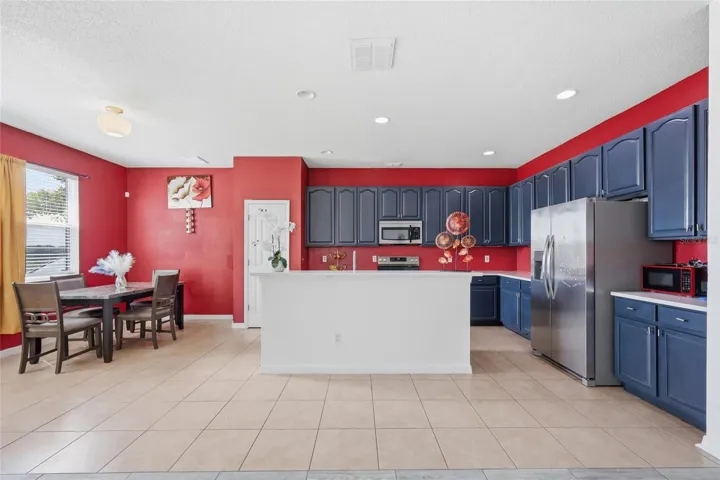 Kitchen/Breakfast Area