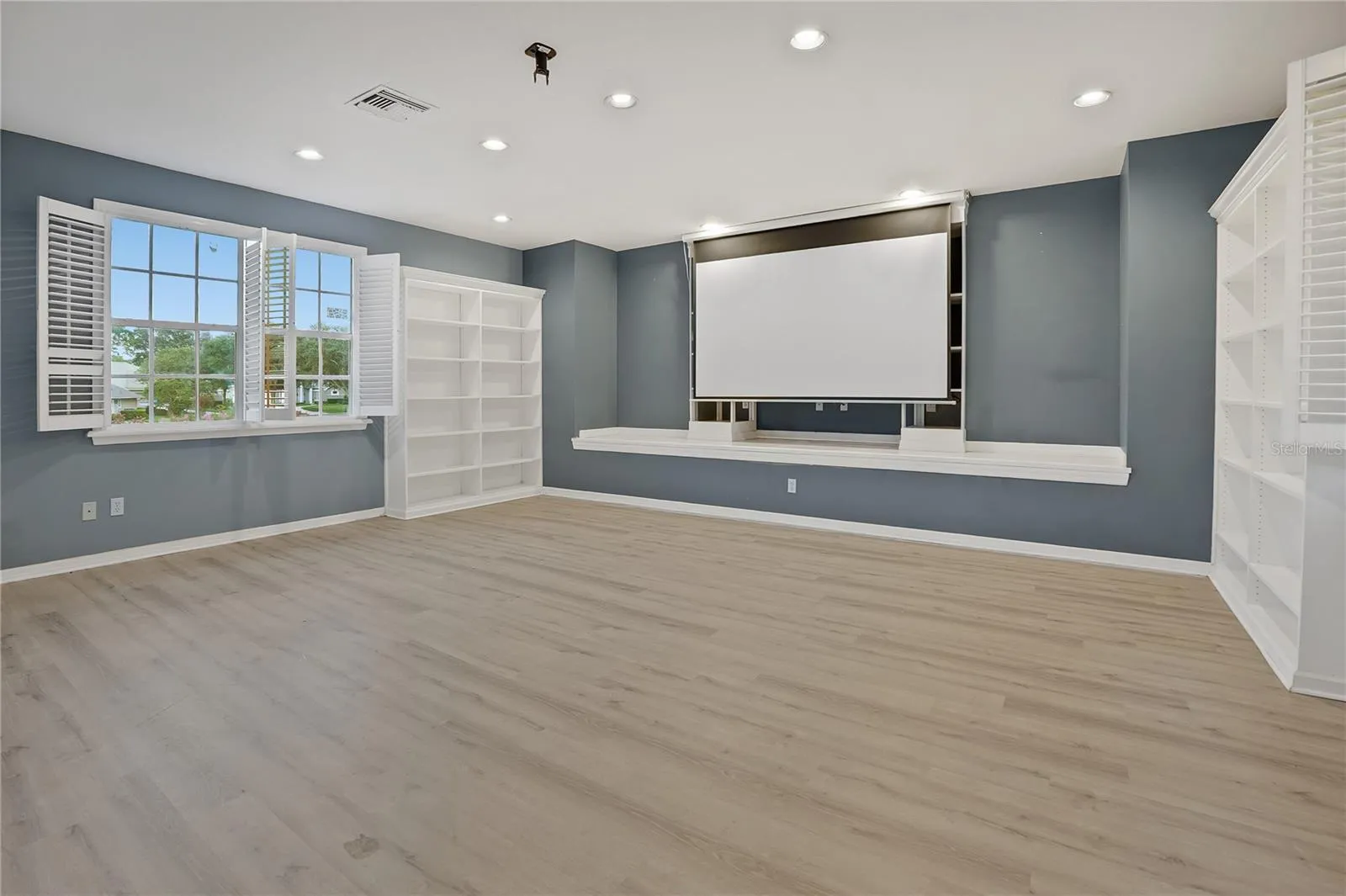Bedroom/Media Room