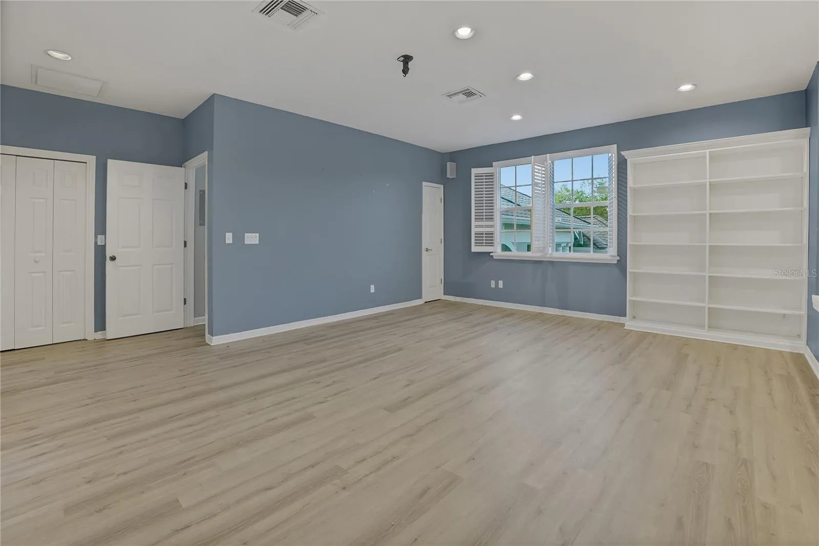 Bedroom/Media Room