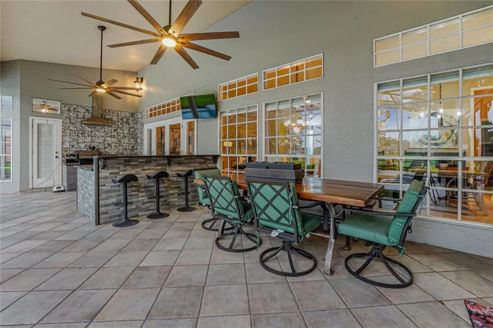 Outdoor Kitchen/Dining