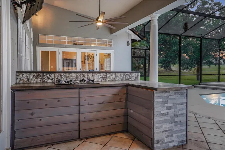 Outdoor Kitchen