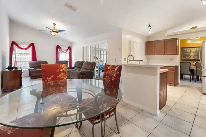 Dinette/Kitchen/Family Room