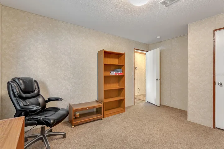 2 spacious Guest Bedrooms