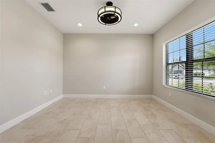 Den