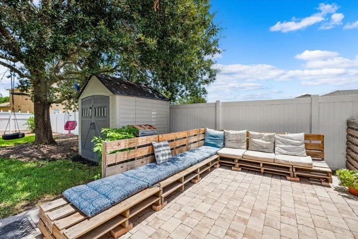 ADDITIONAL OUTDOOR LIVING SPACE