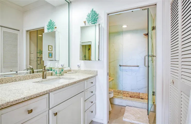 Primary ensuite bathroom