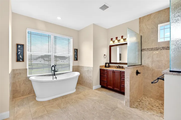 Primary bath