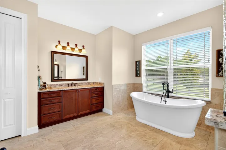 Primary bath
