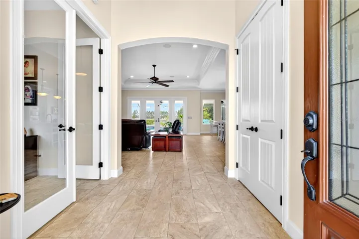 Entrance door to foyer