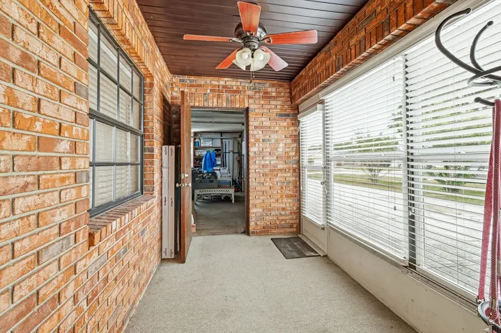 Small mudroom connecting the side door and garage