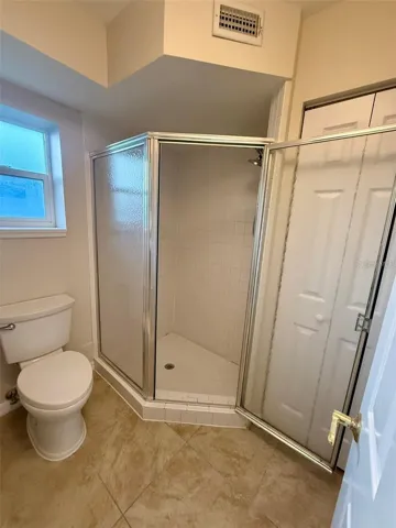 Wal-in shower