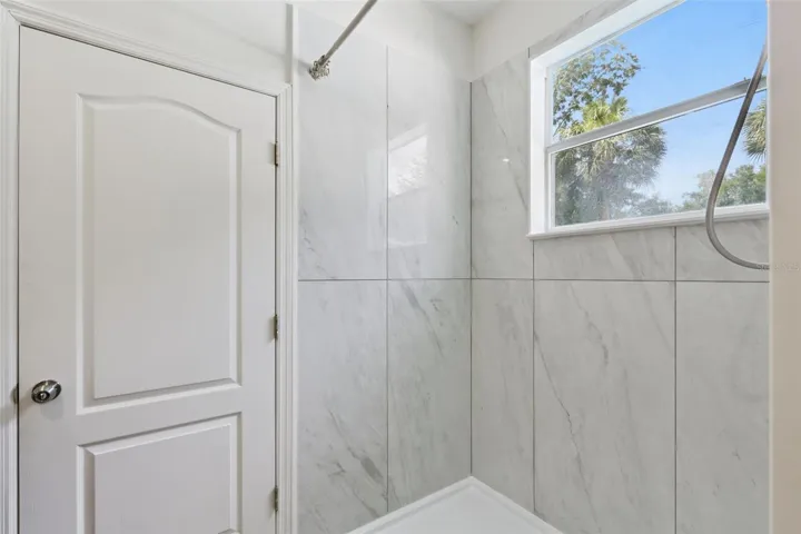 En-Suite Primary Bathroom with Walk-in Shower