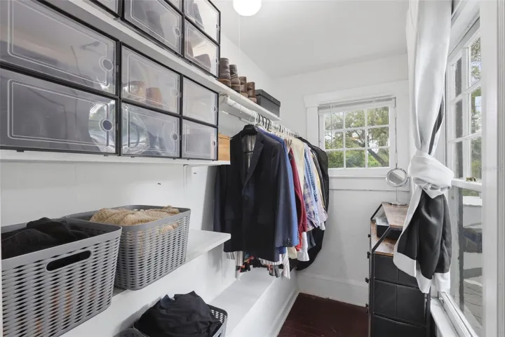Walk-in Closet