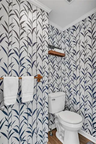 1/2 Bathroom off main entrance way