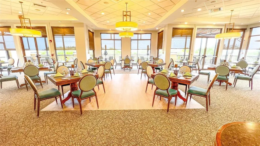 River Club dining