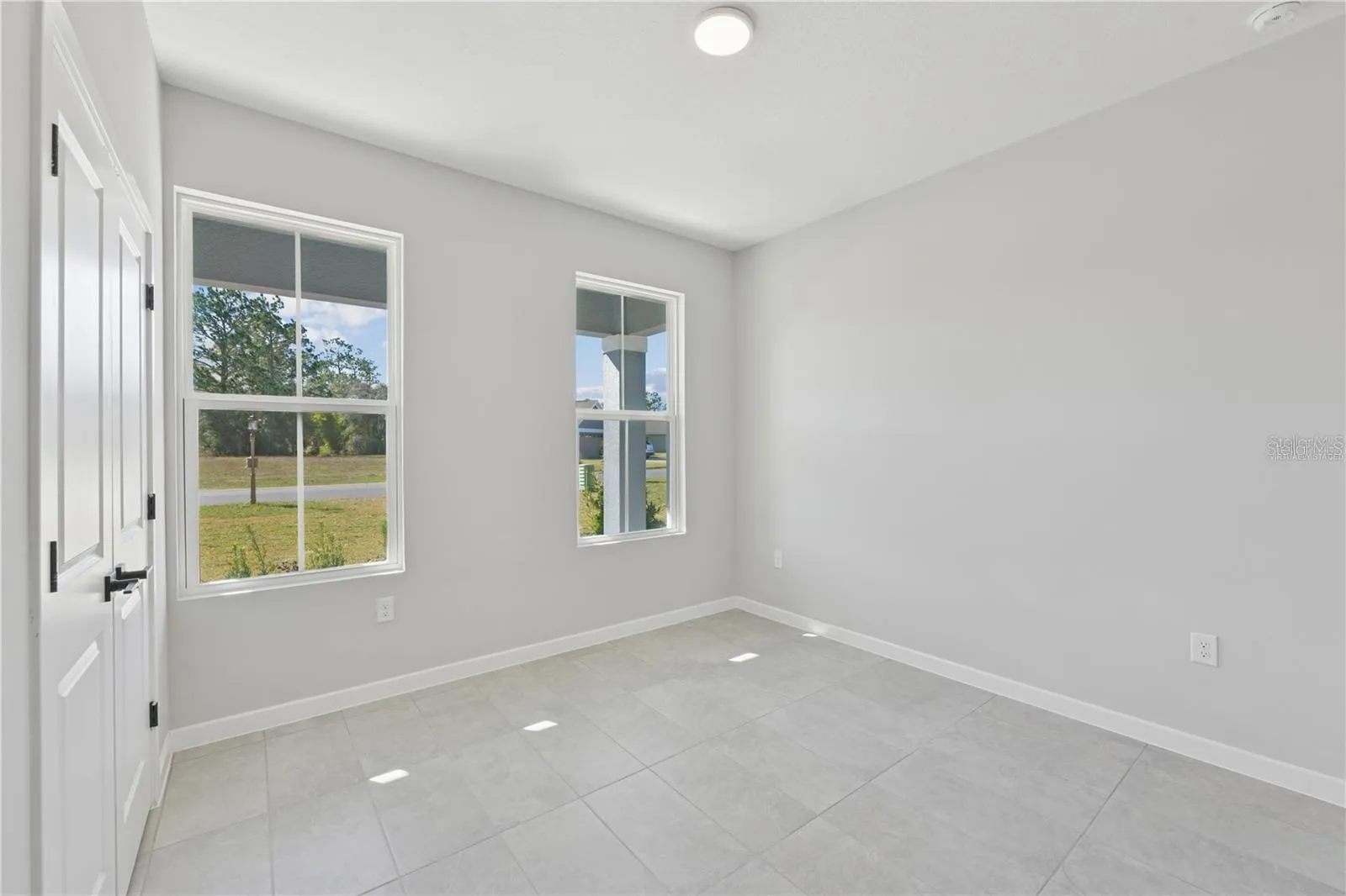Photos are of same model with similiar finishes.