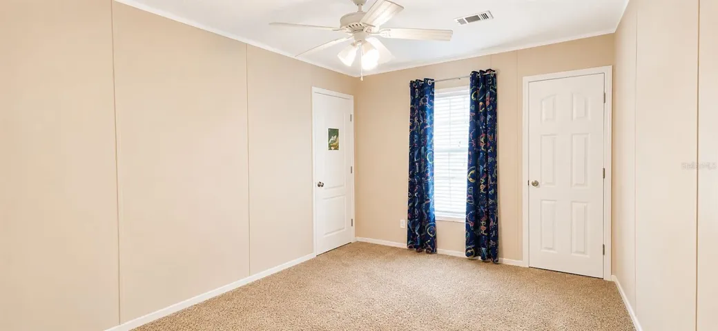 Flexible room ideal for guests, hobbies, or additional living space.
