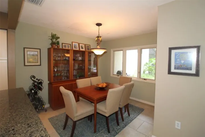 great light in dining room