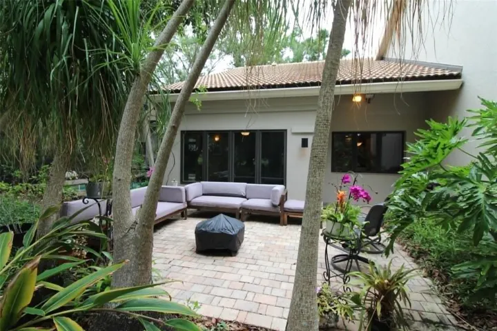 outside paver patio