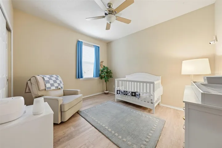 Second bedroom.