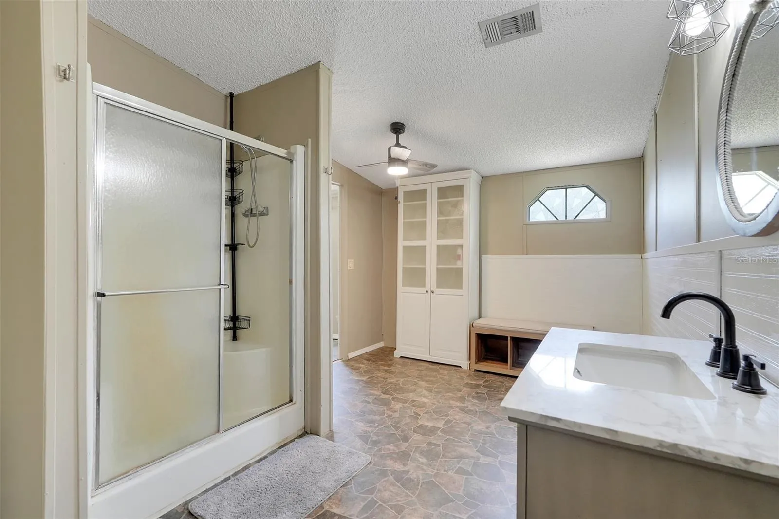 Mobile Home Primary Bathroom