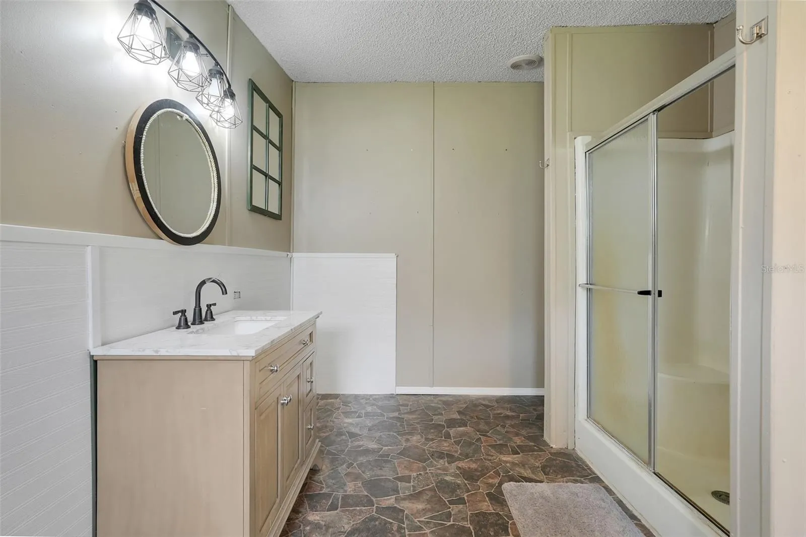 Mobile Home Primary Bathroom