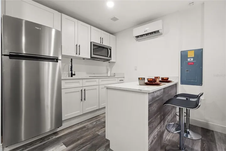 KITCHEN ANNEX