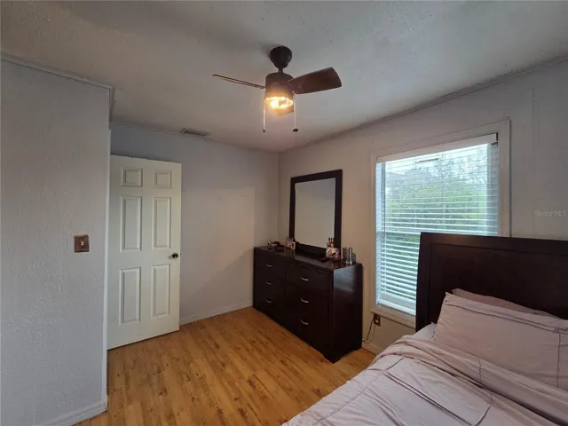 Primary bed