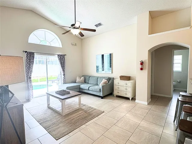 Open Concept. Ceramic Tile All throughout. No Carpet.