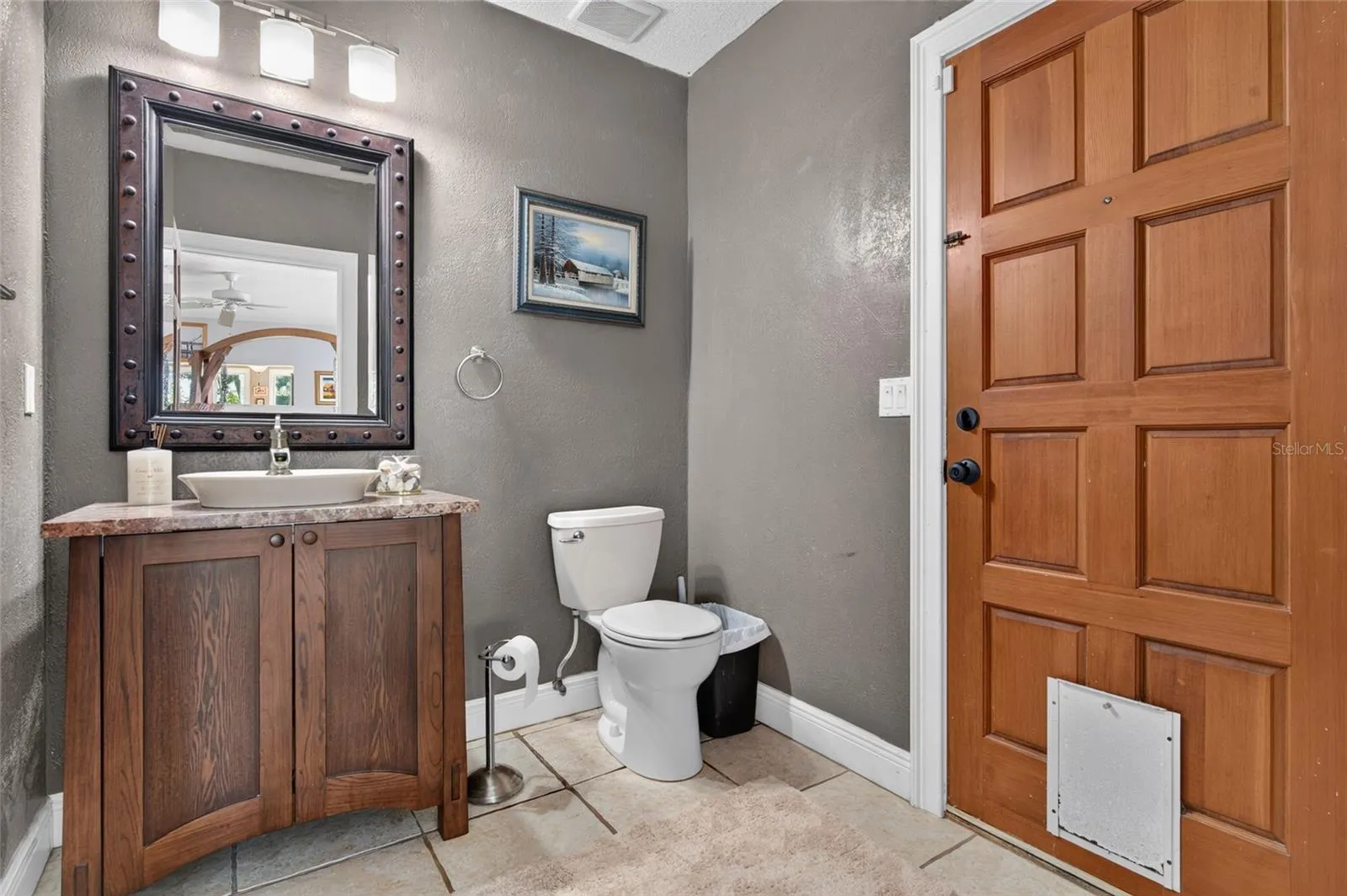 1/2 Bathroom/Pool Bath