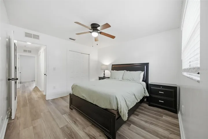 Guest bedroom 1