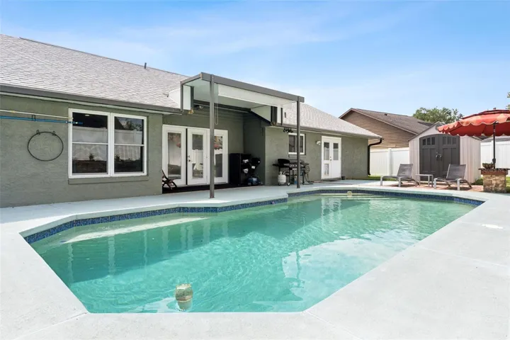 Refreshing pool