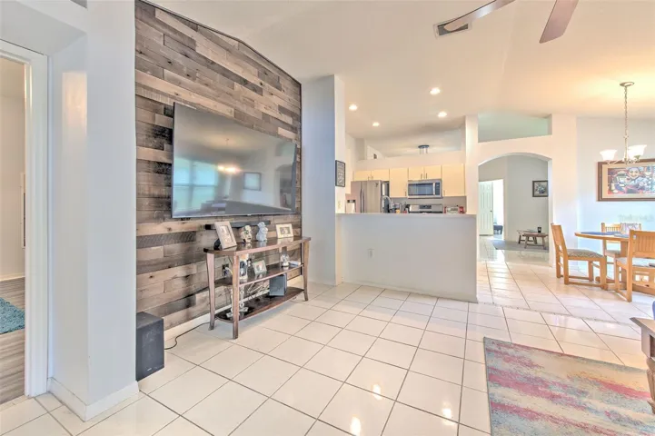 Beautiful wood looking wall for TV in Family room