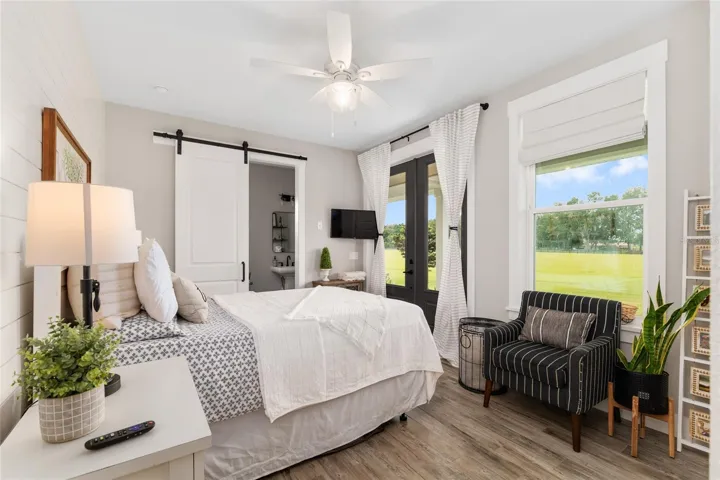 Guest Bedroom 1.