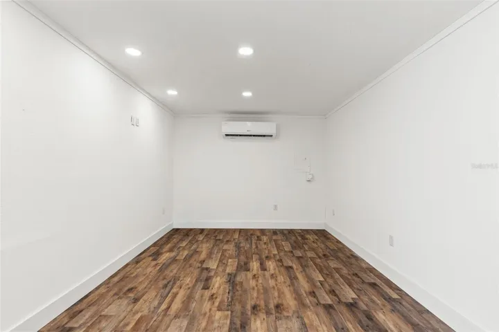 Detached Office