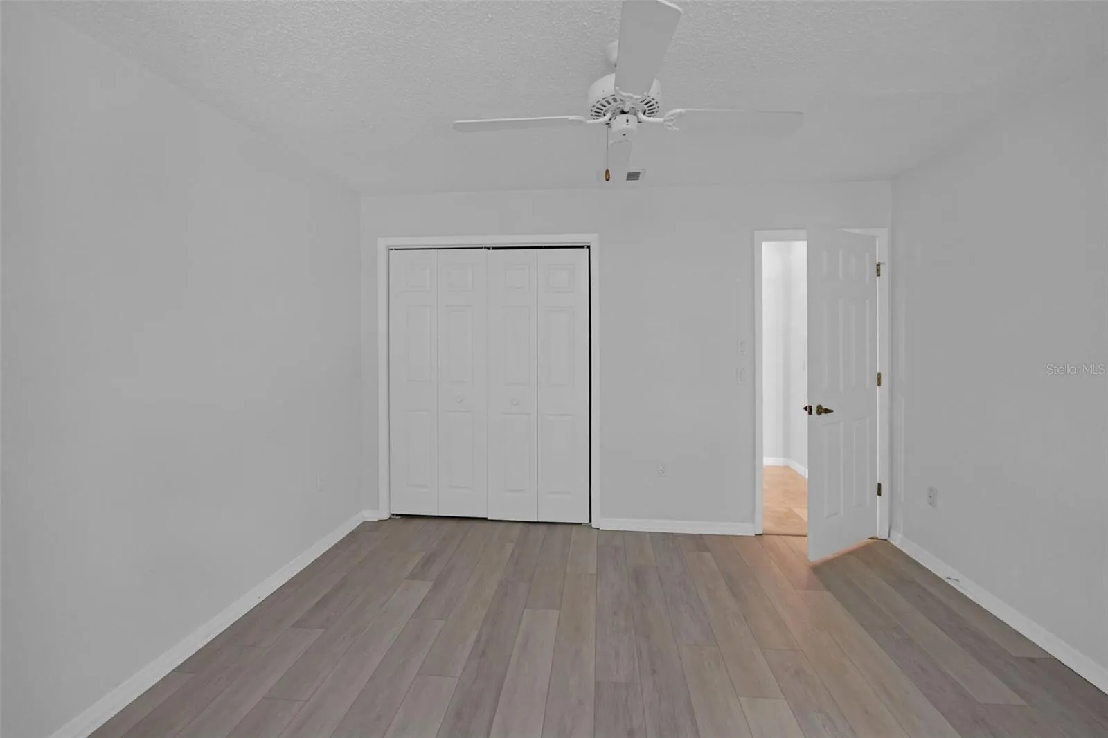Bedroom 2 w/closet