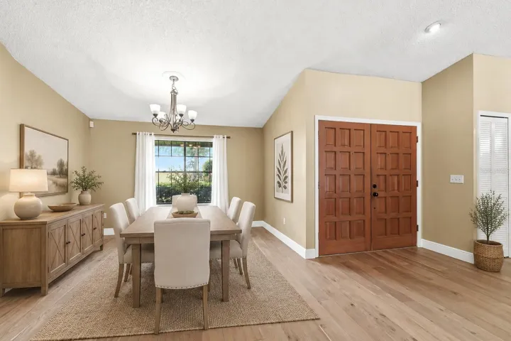 Formal Dining