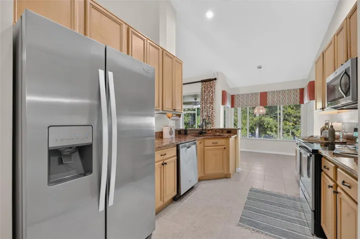 Kitchen and breakfast nook