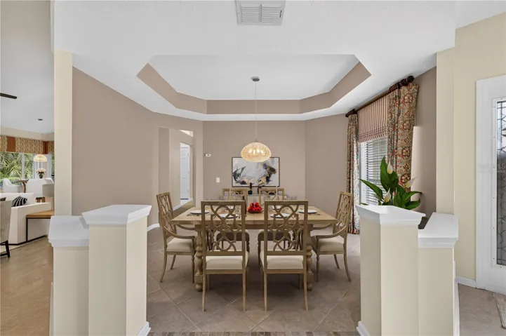 Virtually staged dining room