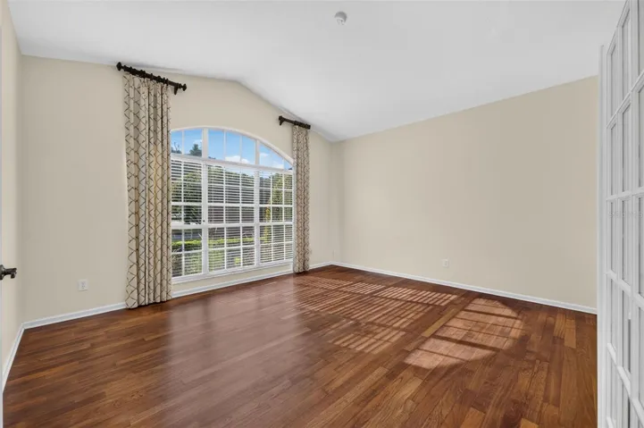 Vacant living room