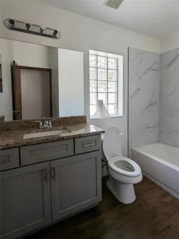 2nd Bathroom