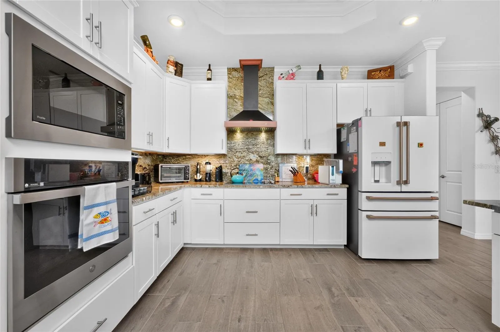 Custom Range Hood