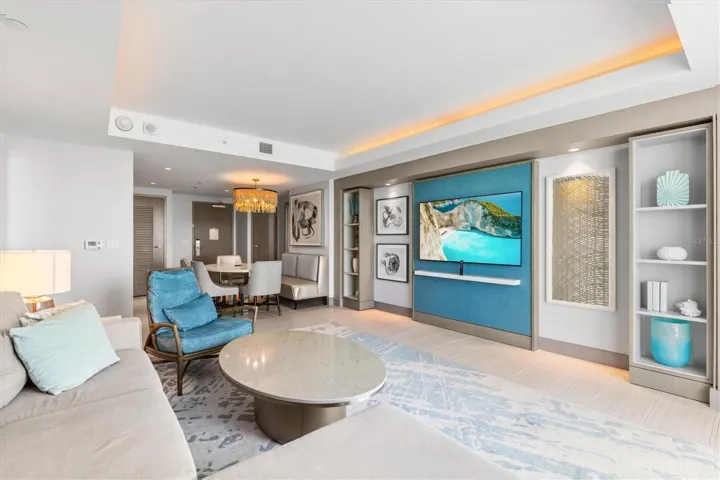 Living area with gorgeous views + pull-out sofa