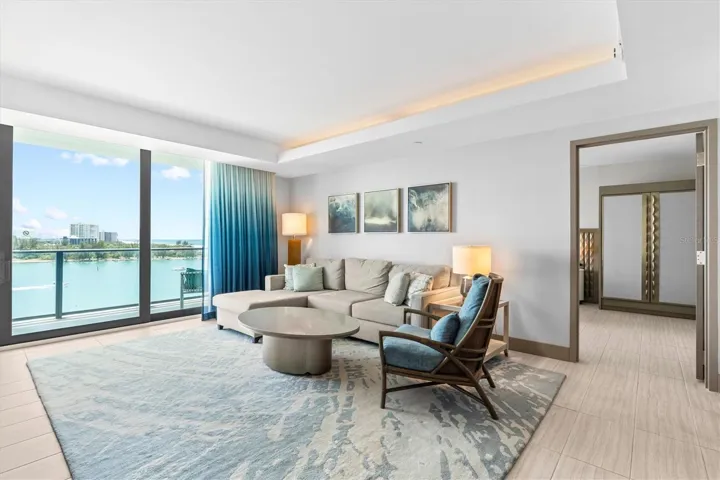 Living area with gorgeous views + pull-out sofa