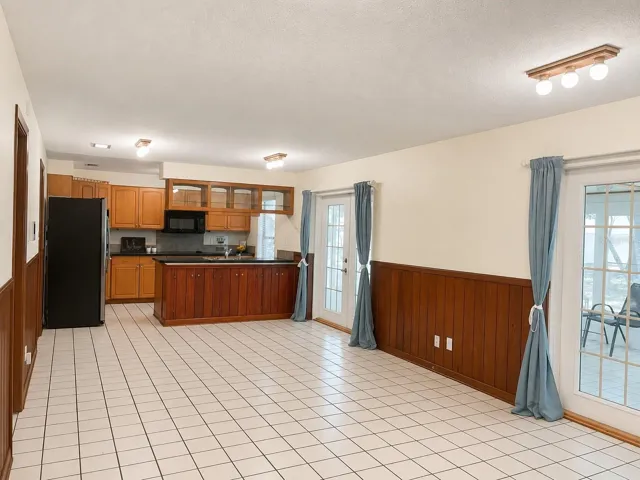 Family Room looking toward kitchen